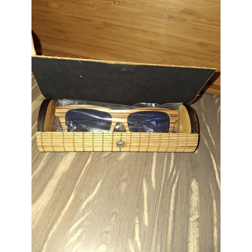 EMolly Fashion Sunglasses with Case